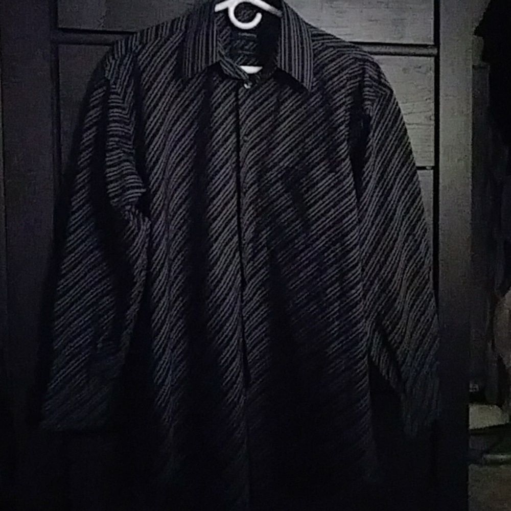 Claiborne.men's long sleeve shirt